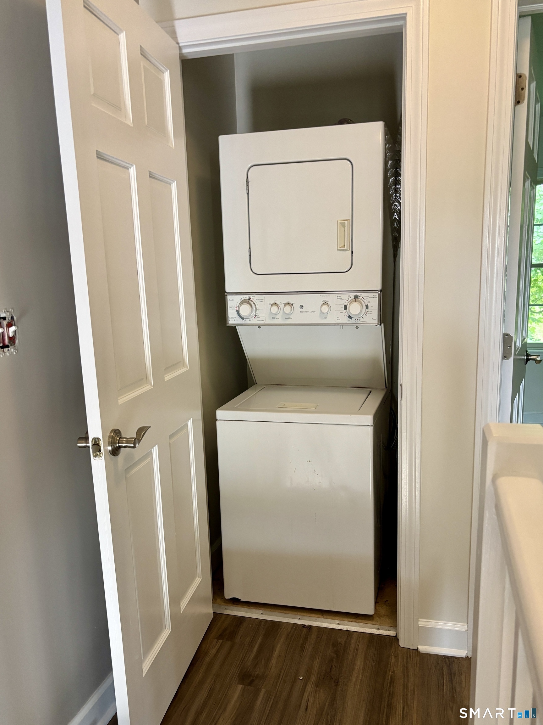 49 Fairgate Drive Stamford CT 06902