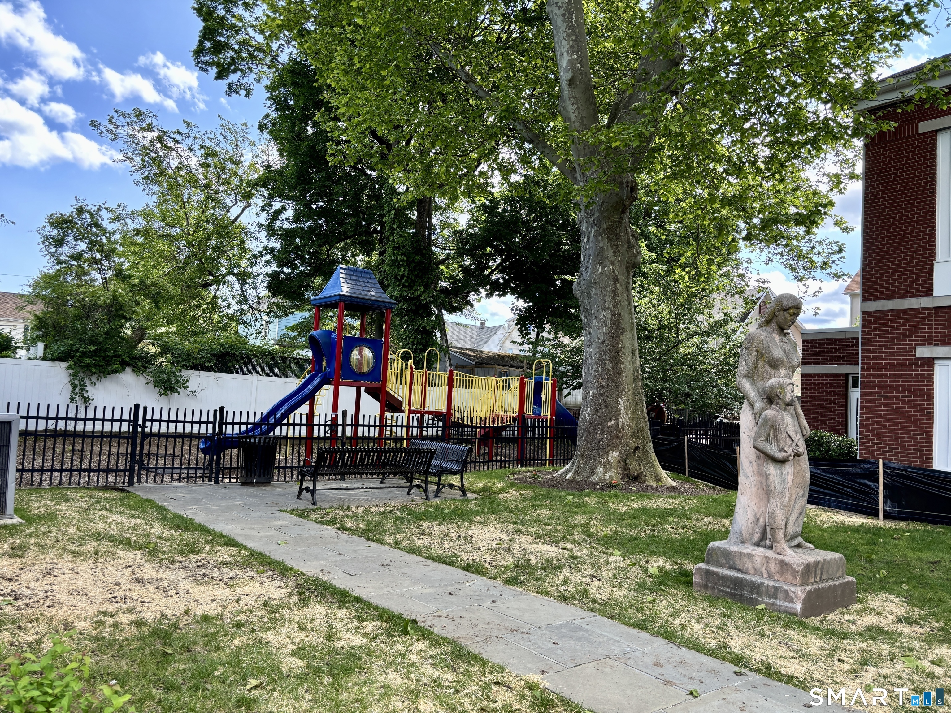 49 Fairgate Drive Stamford CT 06902