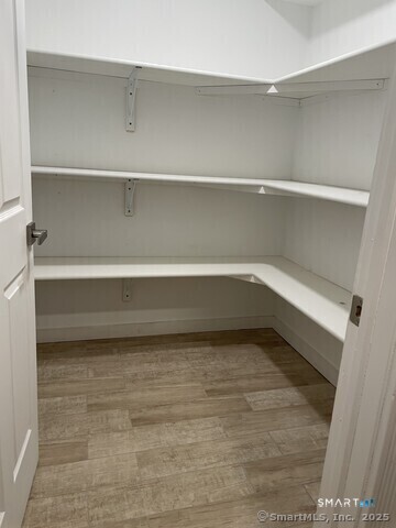 18 River Mead Avon CT 06001