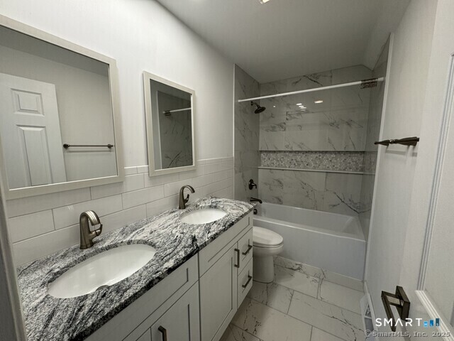 18 River Mead Avon CT 06001