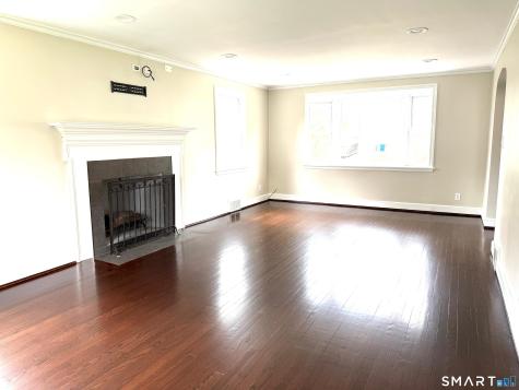 28 Miamis Road West Hartford CT 06117