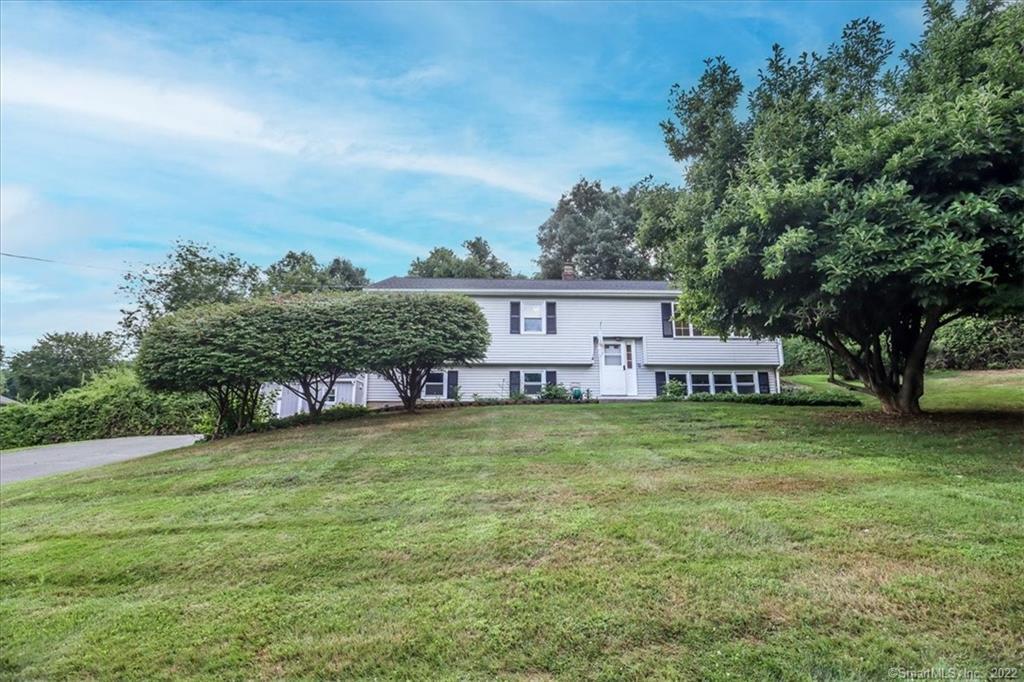 15 Lincoln Road Newtown CT 06470