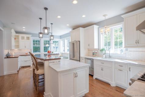 9 Center Road Greenwich CT 06870