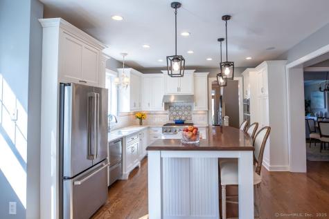 9 Center Road Greenwich CT 06870