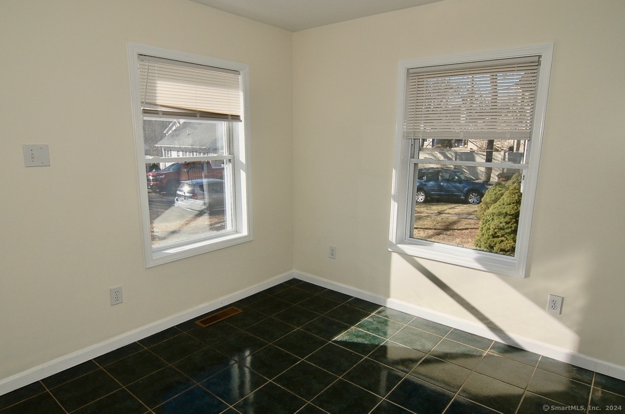 22 Mead Street Stamford CT 06907