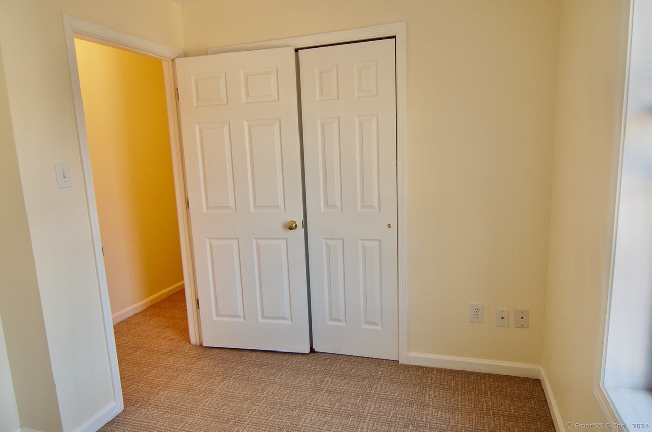 22 Mead Street Stamford CT 06907
