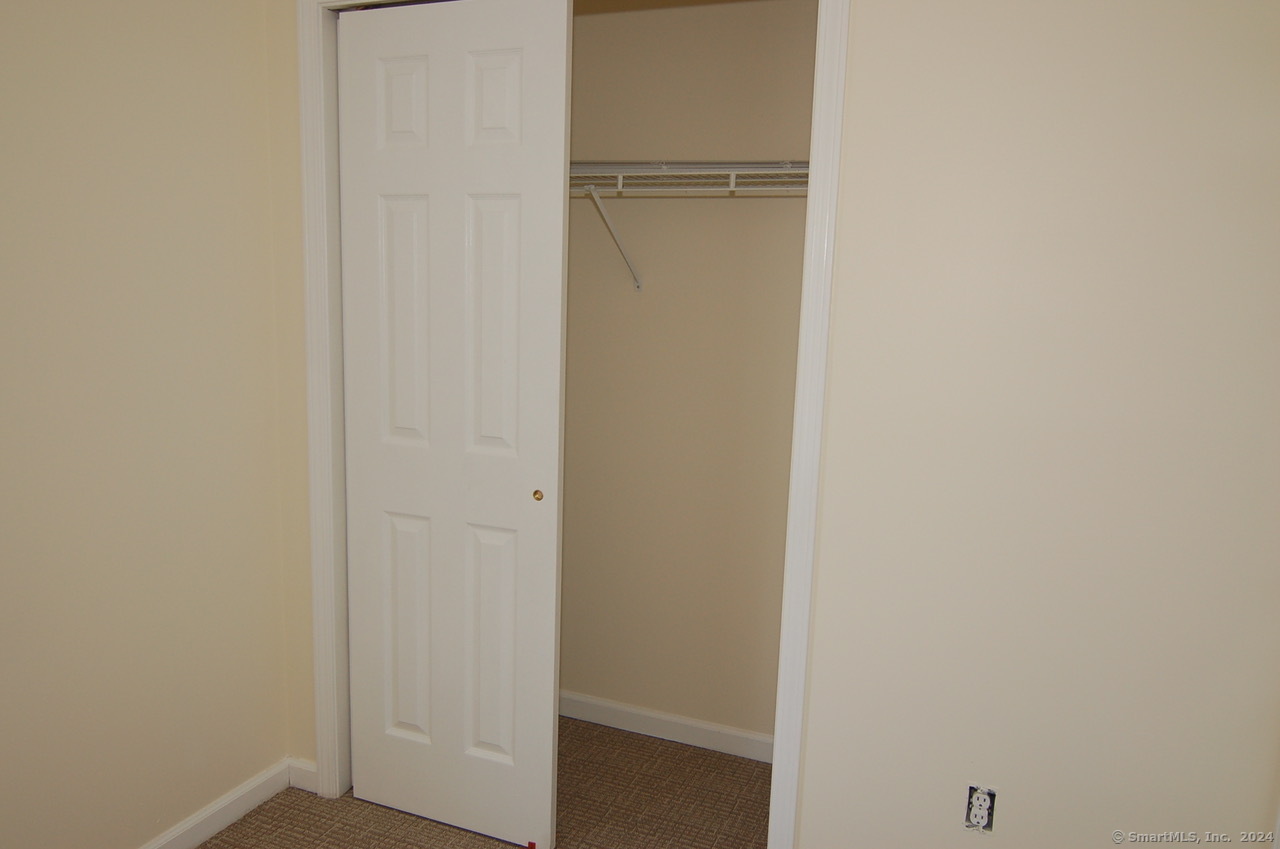 22 Mead Street Stamford CT 06907