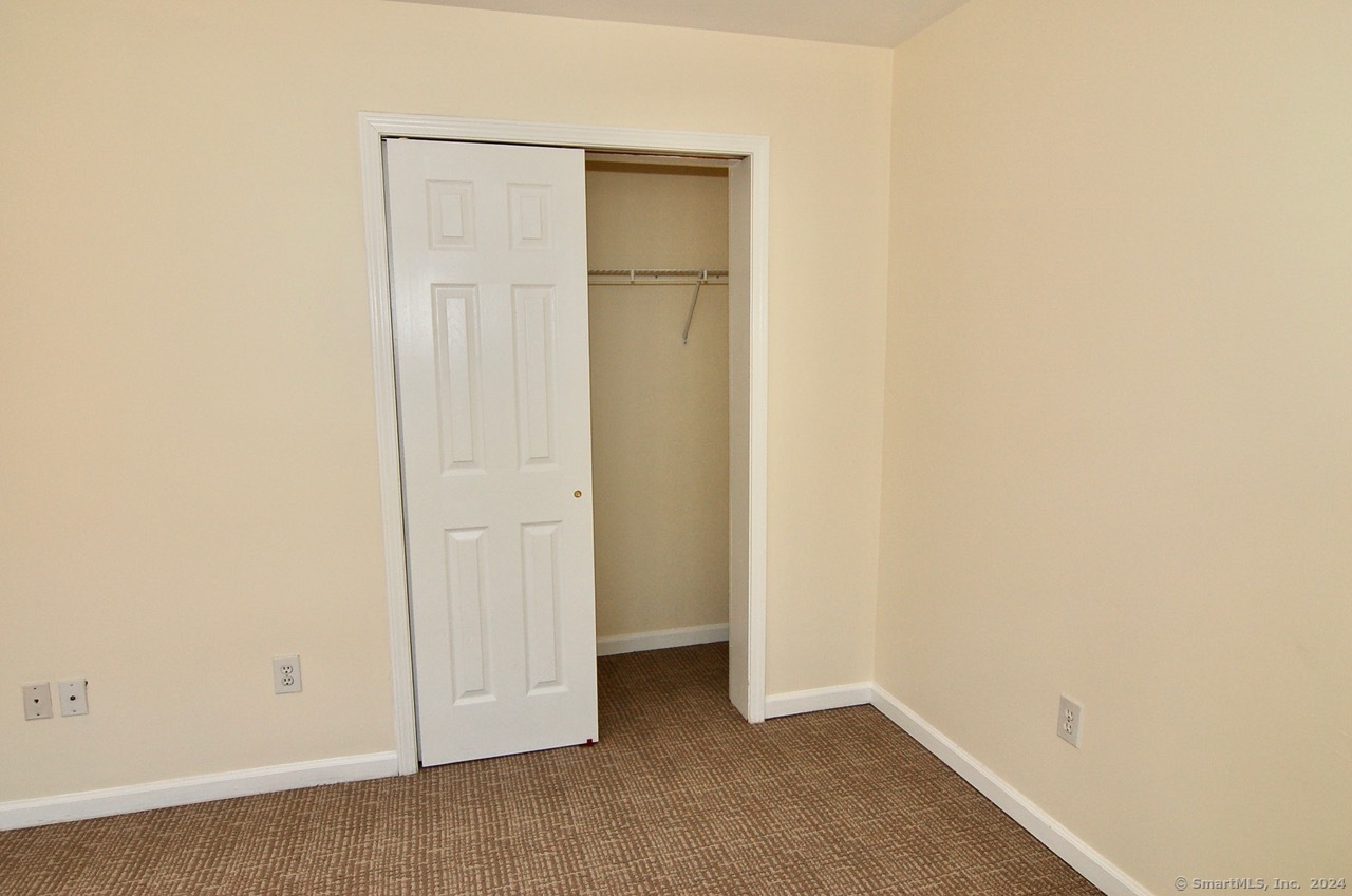 22 Mead Street Stamford CT 06907
