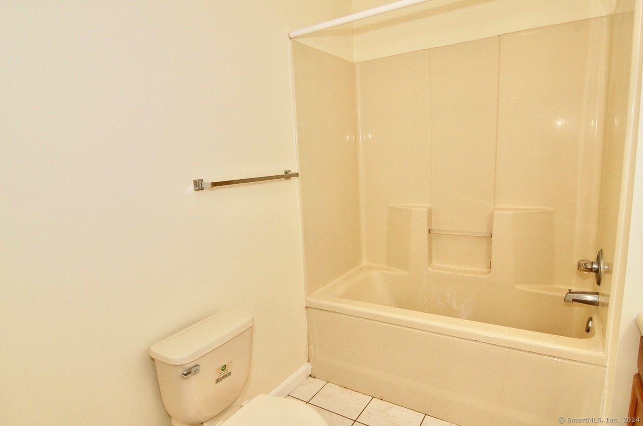 22 Mead Street Stamford CT 06907