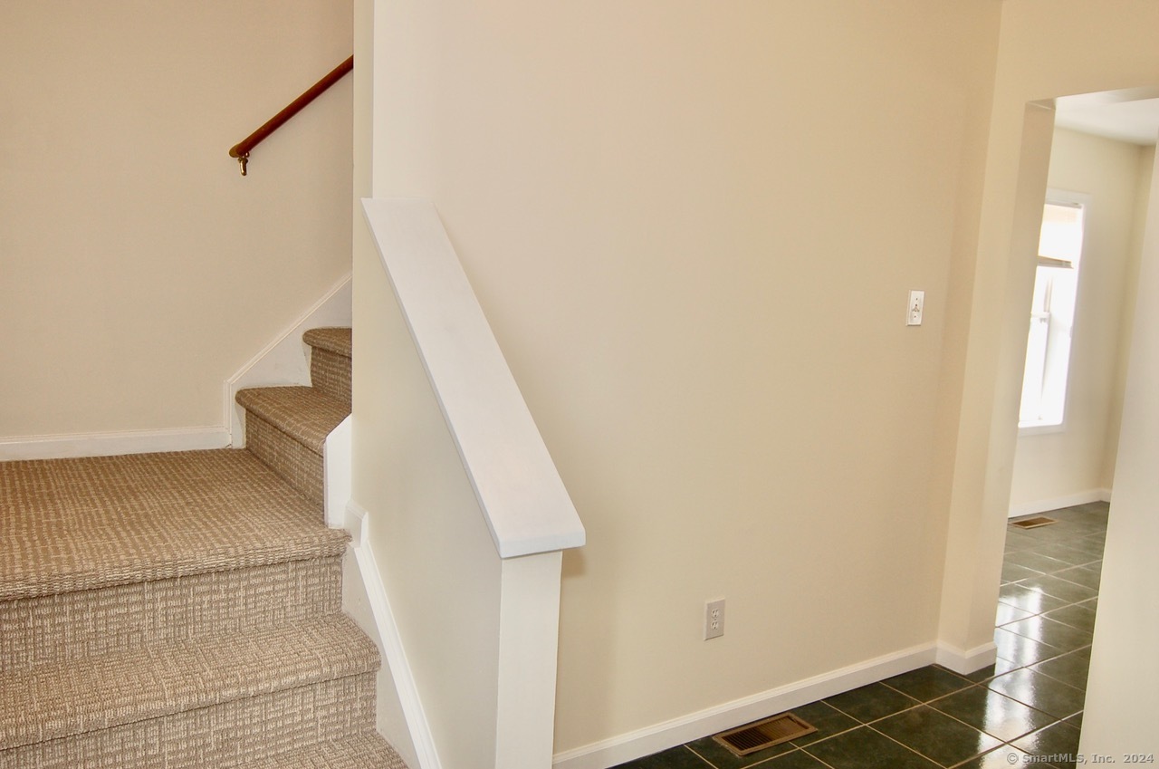 22 Mead Street Stamford CT 06907