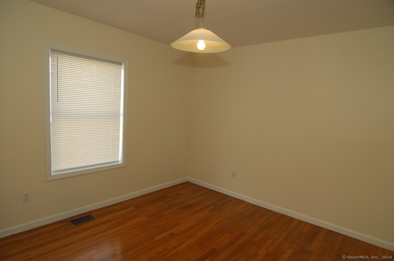 22 Mead Street Stamford CT 06907