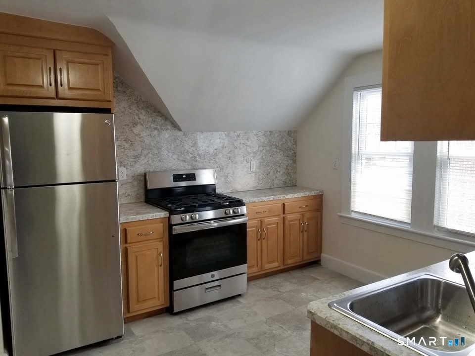 51 Wallace Row Wallingford CT 06492