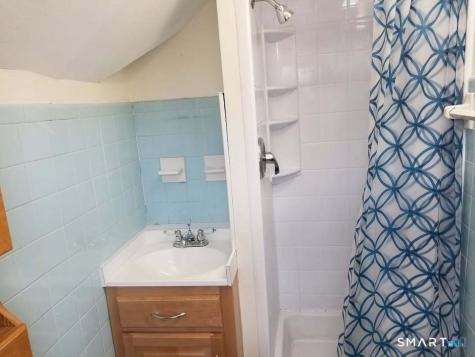 51 Wallace Row Wallingford CT 06492
