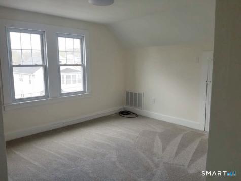 51 Wallace Row Wallingford CT 06492