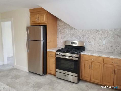 51 Wallace Row Wallingford CT 06492