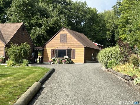 1 Twist Hill Lane Newtown CT 06470