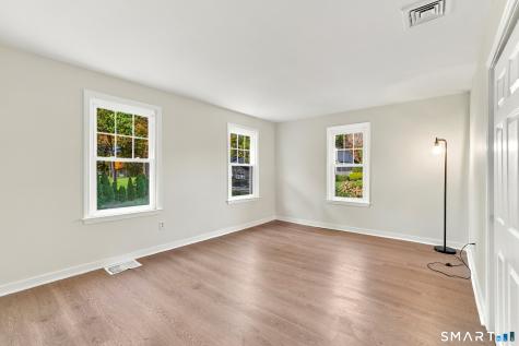 240 Kenwood Avenue Hamden CT 06518