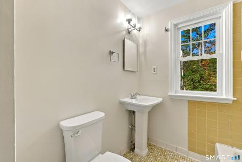 240 Kenwood Avenue Hamden CT 06518