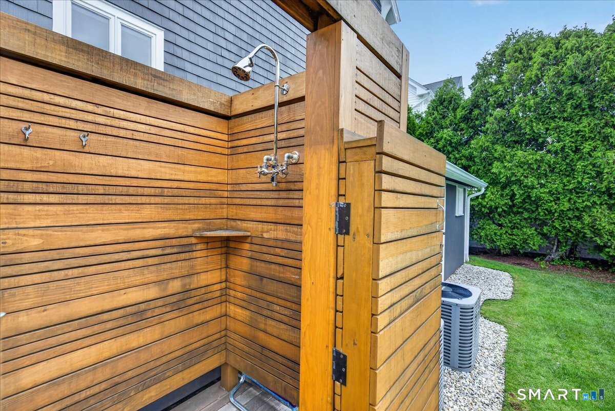 14 Island View Avenue Branford CT 06405