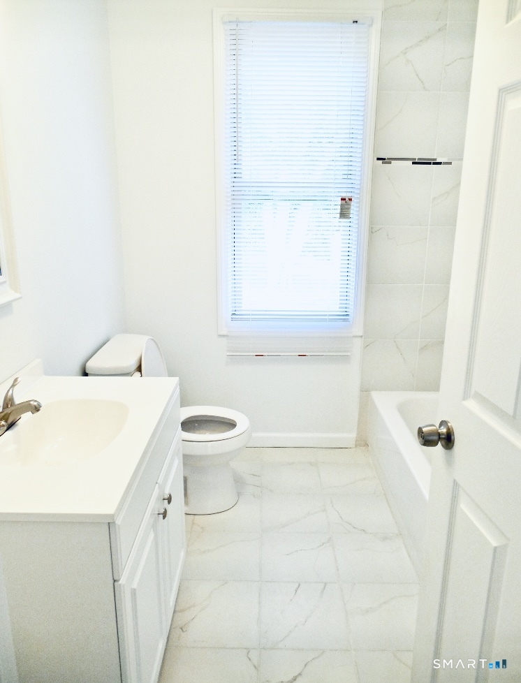 395 Plainville Avenue Farmington CT 06085