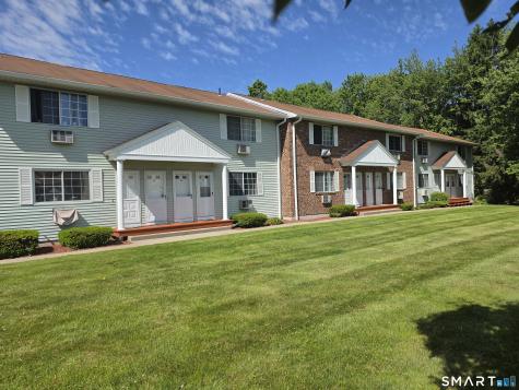 25 Lisa Court Waterbury CT 06704