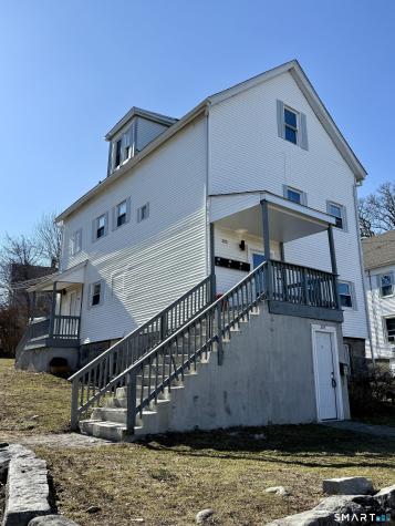 205 Shaw Street New London CT 06320
