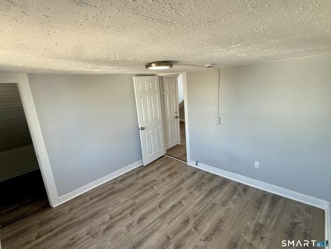 205 Shaw Street New London CT 06320