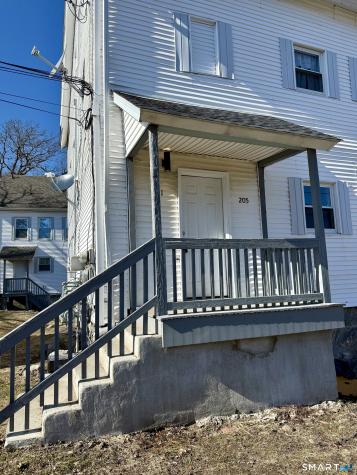 205 Shaw Street New London CT 06320