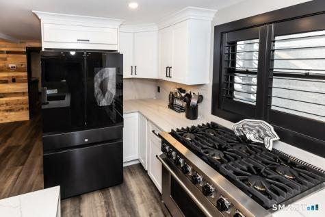 48 Swan Avenue Old Lyme CT 06371