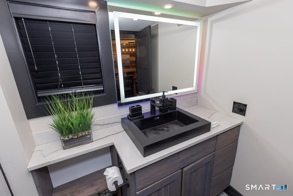 48 Swan Avenue Old Lyme CT 06371