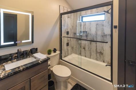48 Swan Avenue Old Lyme CT 06371