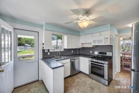 66 Oak Avenue Madison CT 06443