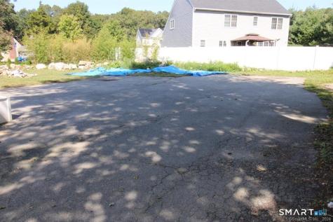 525 Boston Post Road Waterford CT 06385