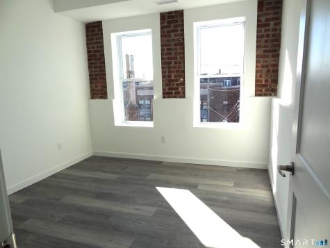 2806 Fairfield Avenue Bridgeport CT 06605
