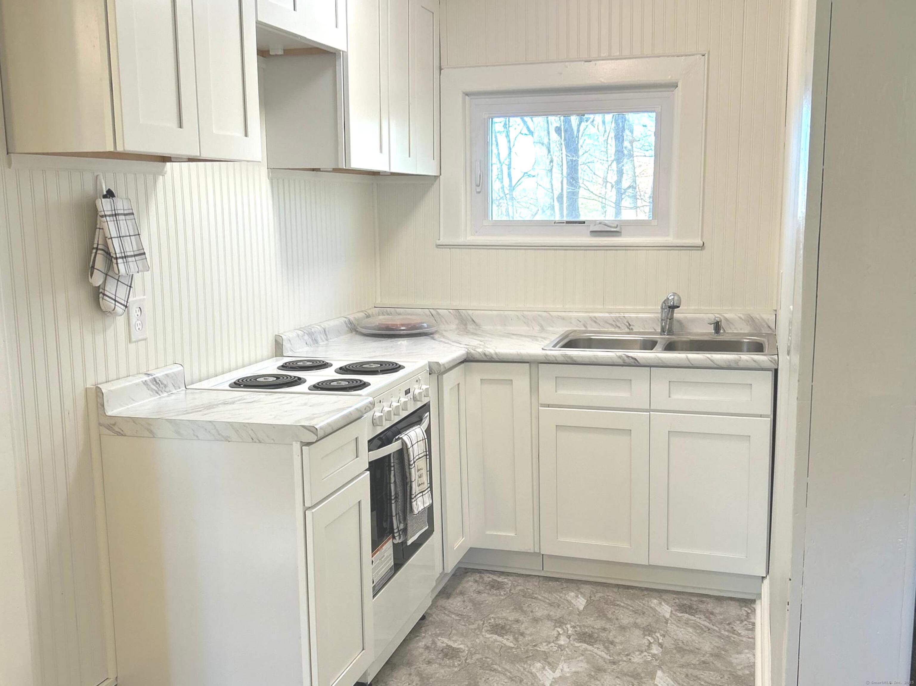 56 Macht Road Columbia CT 06237