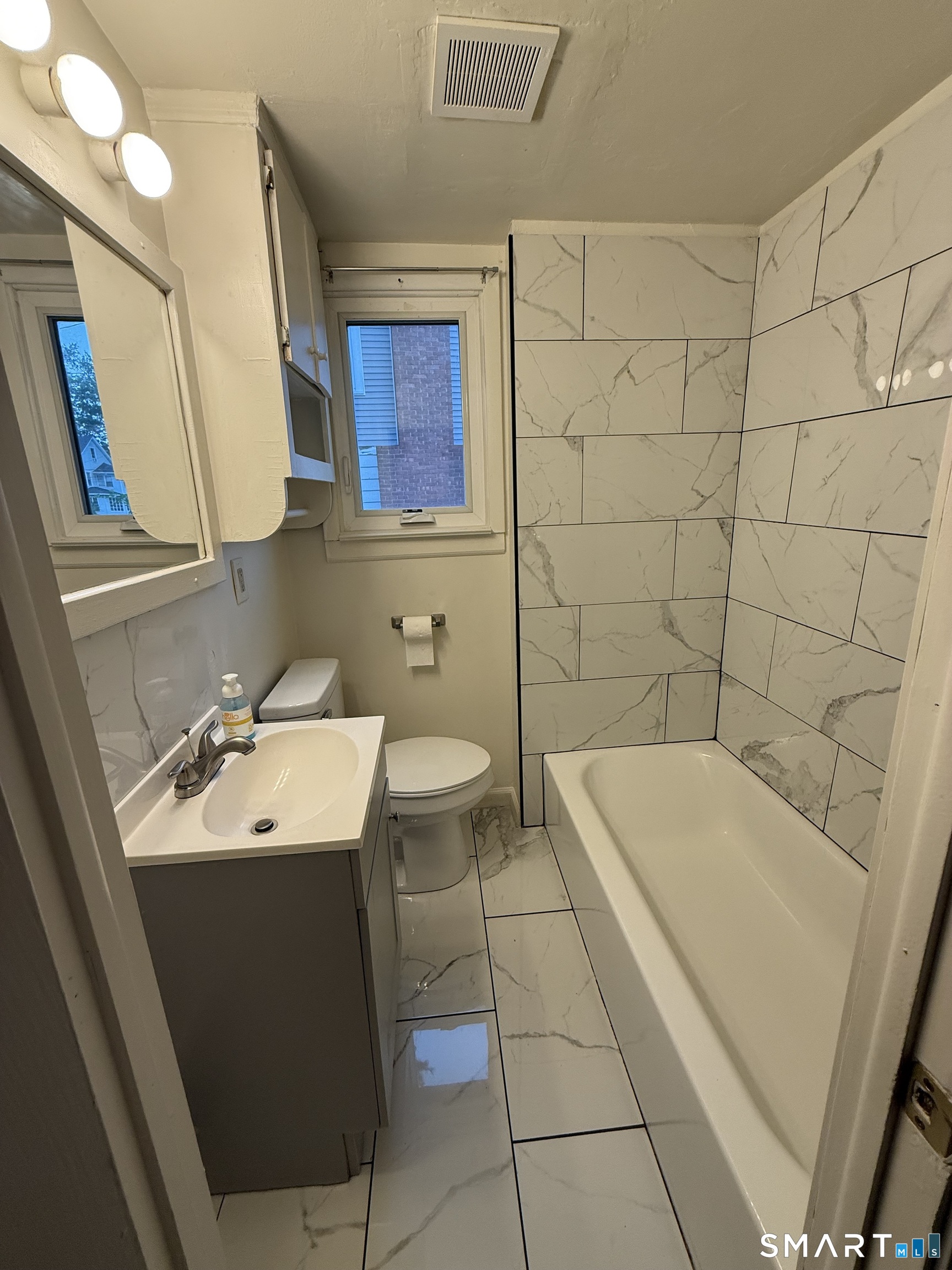 24-26 Judson Avenue East Hartford CT 06118