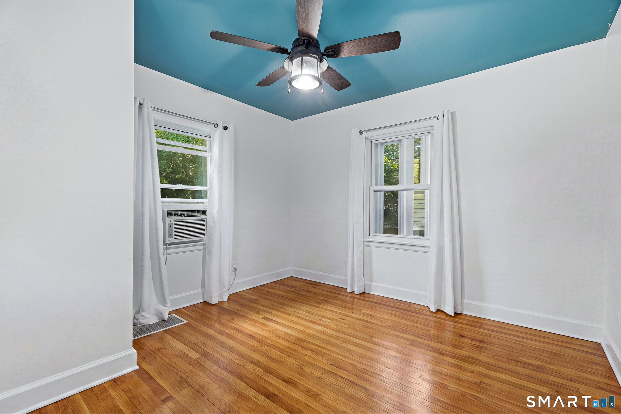 1 East Lake Drive Waterford CT 06375