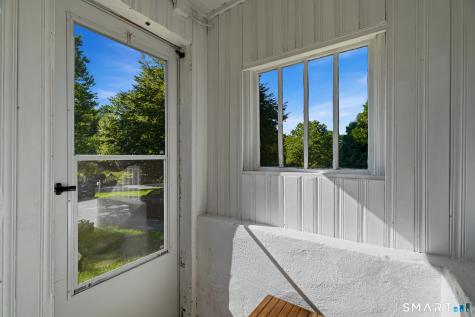1 East Lake Drive Waterford CT 06375