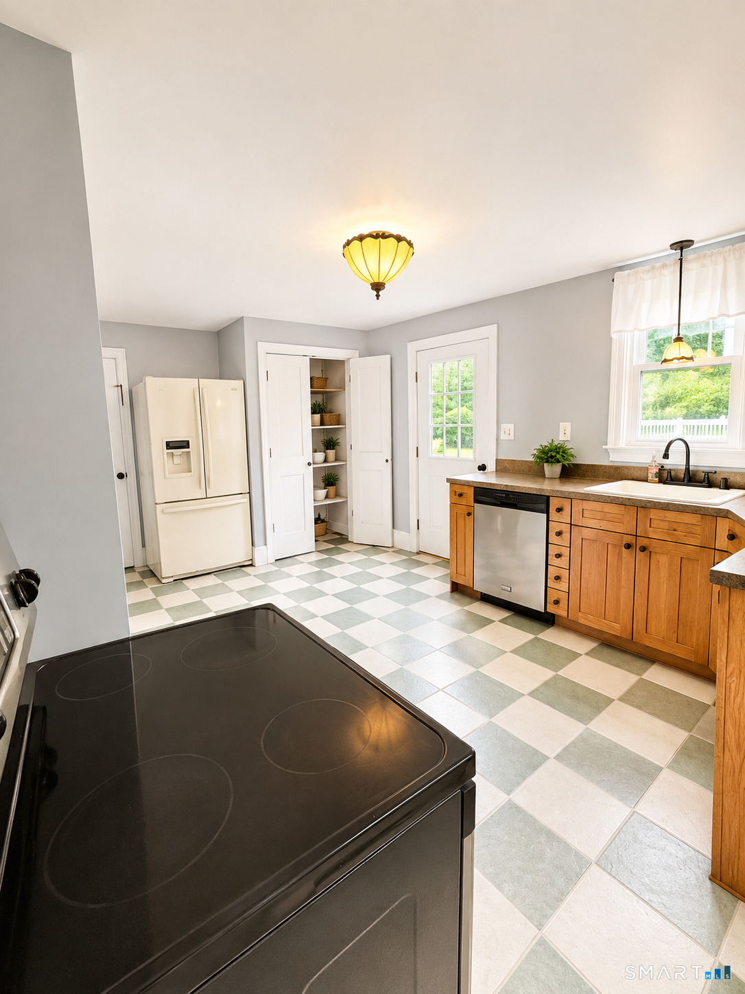 34 B Woodstock Road Pomfret CT 06259