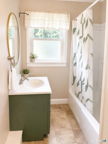 34 B Woodstock Road Pomfret CT 06259