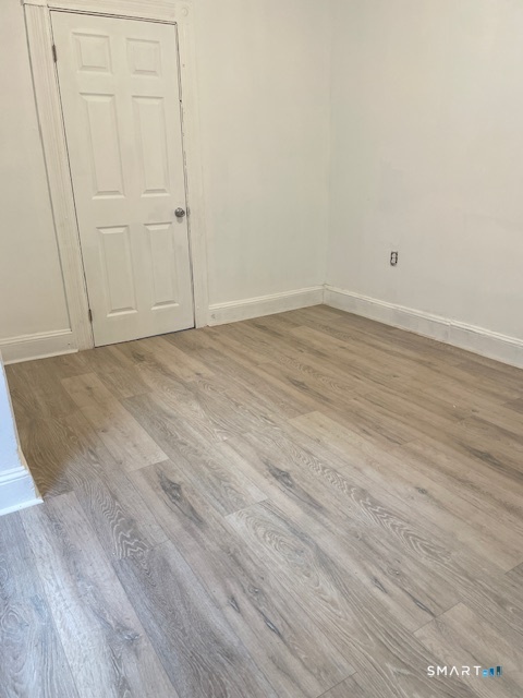 649 Bridgeoort Avenue Bridgeport CT 06607