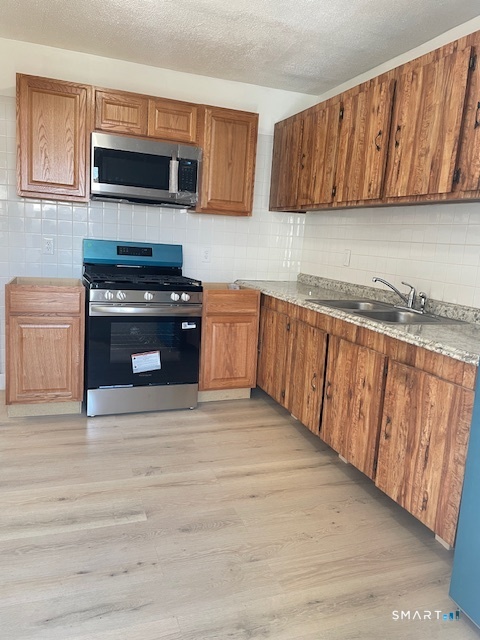 649 Bridgeoort Avenue Bridgeport CT 06607