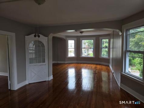 9 Woodlawn Terrace Waterbury CT 06710
