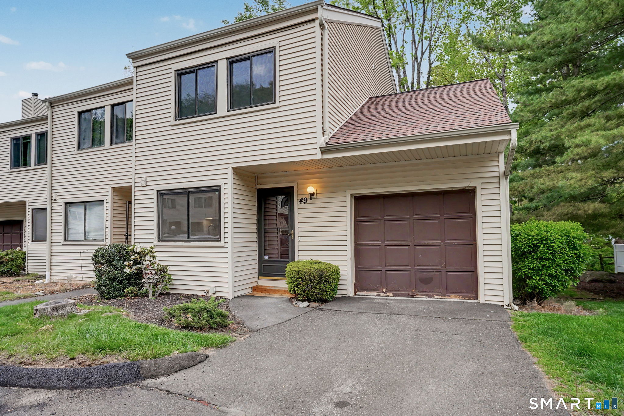 49 Deer Run Bethel CT 06801