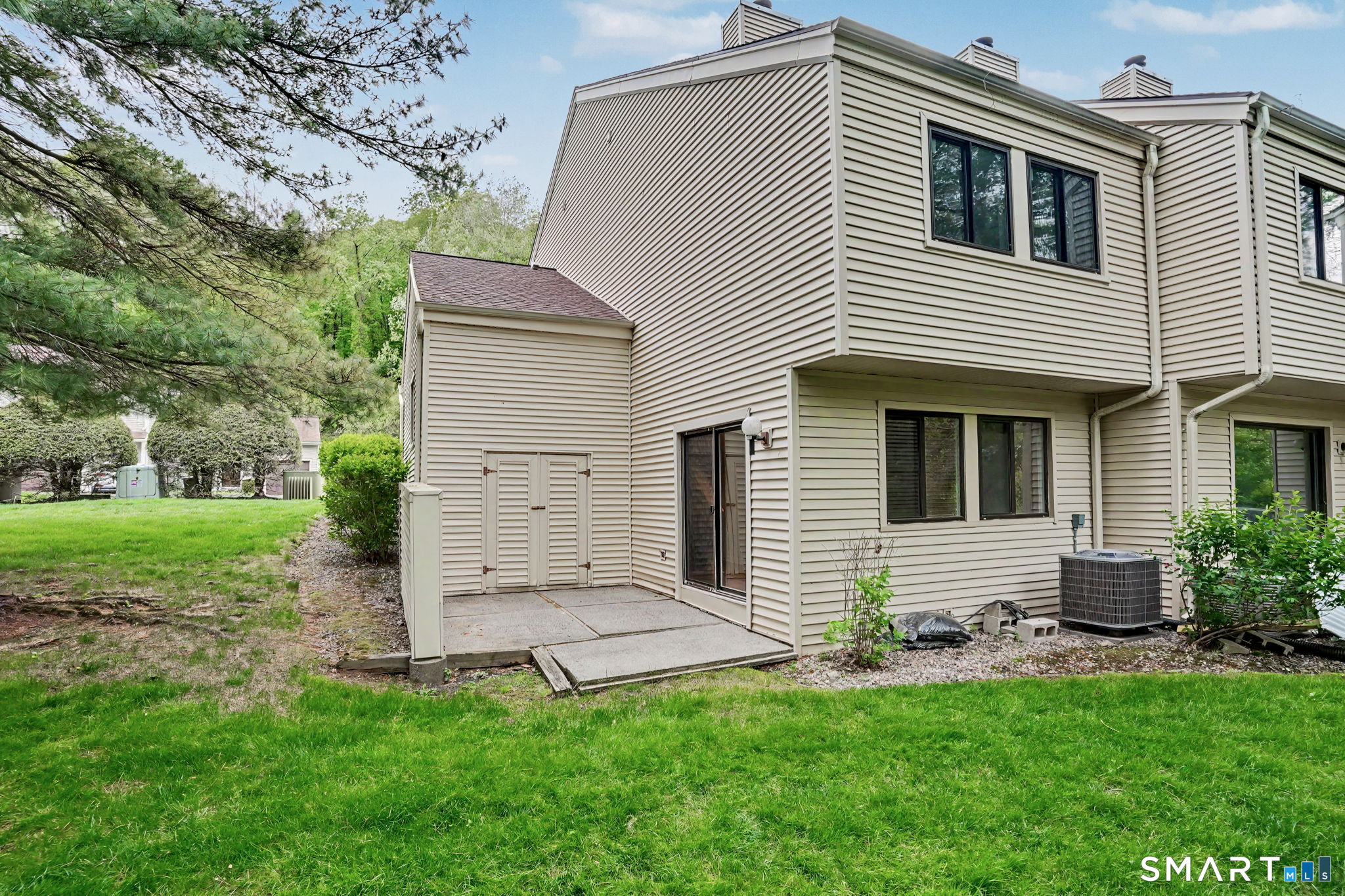49 Deer Run Bethel CT 06801