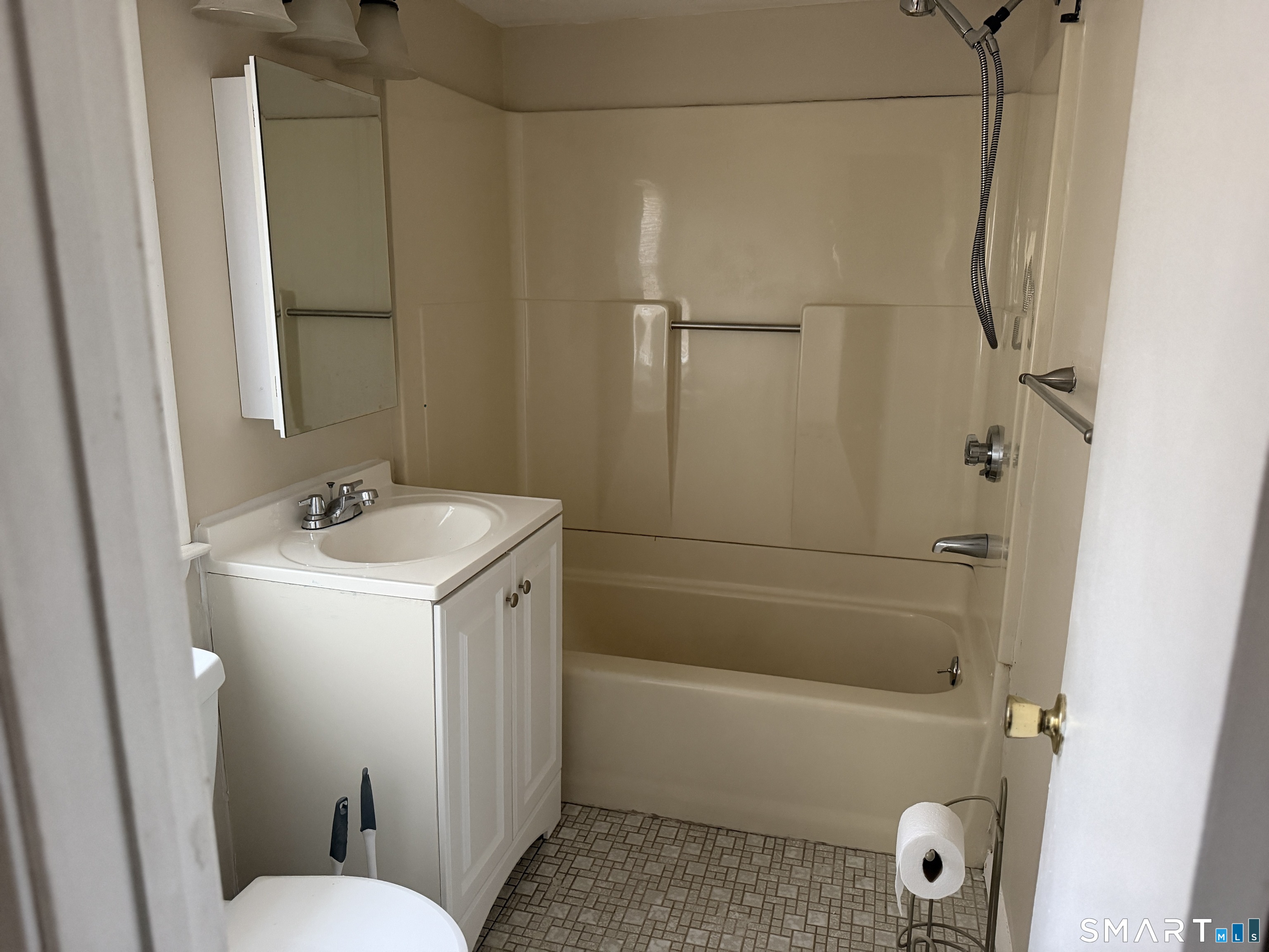 65 Cornhill Street Bridgeport CT 06606