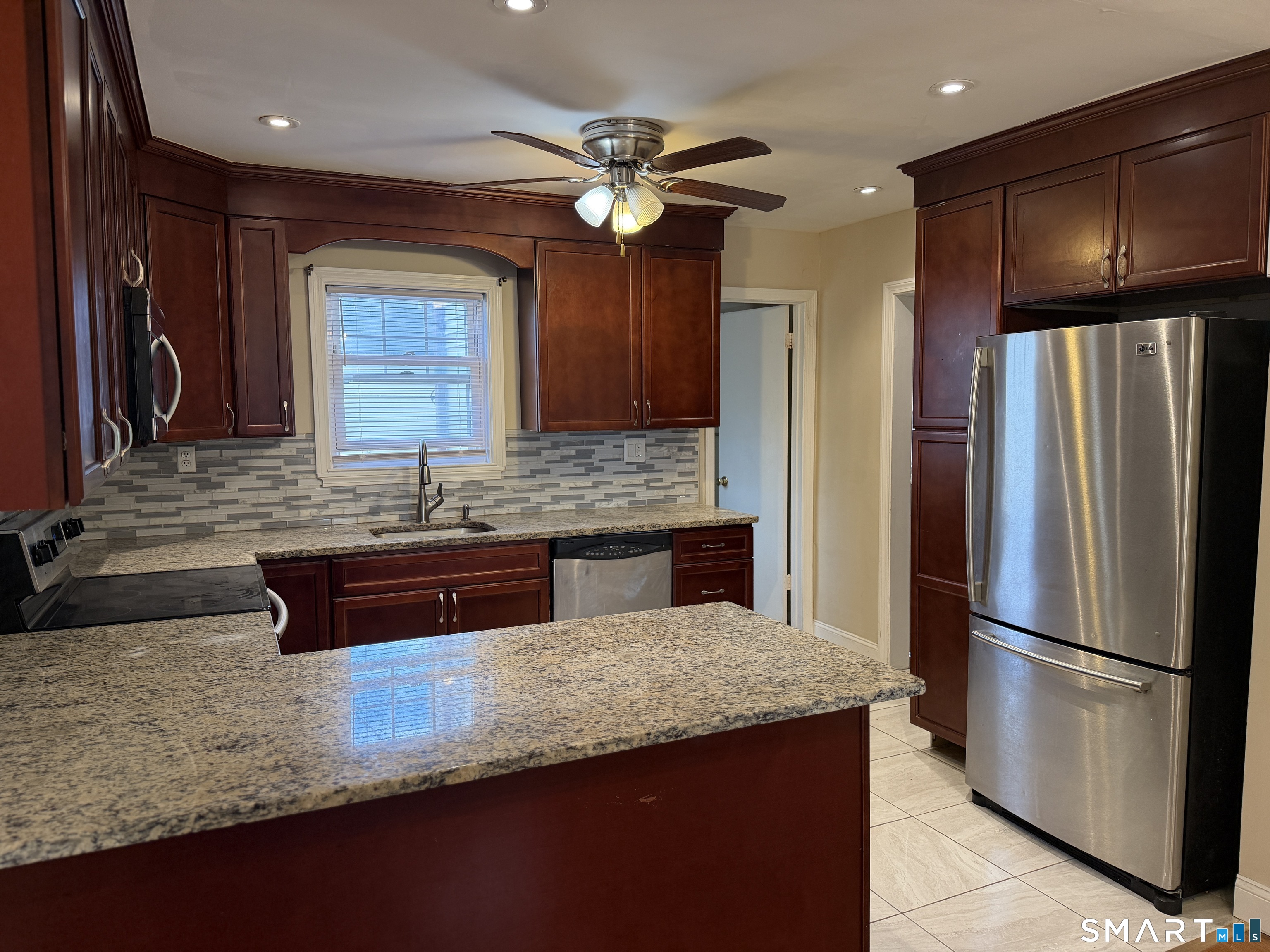 65 Cornhill Street Bridgeport CT 06606