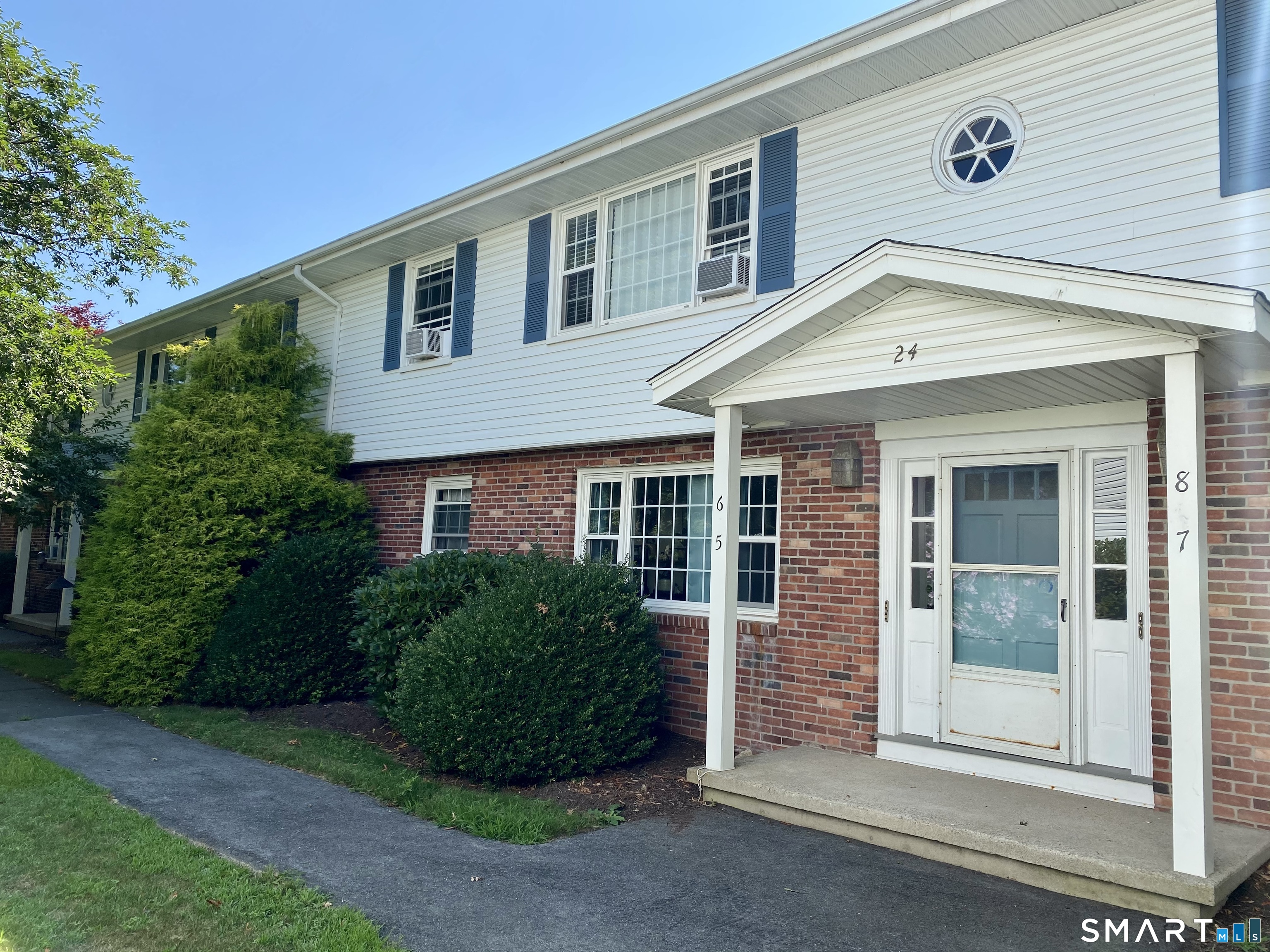 24 College Street Clinton CT 06413