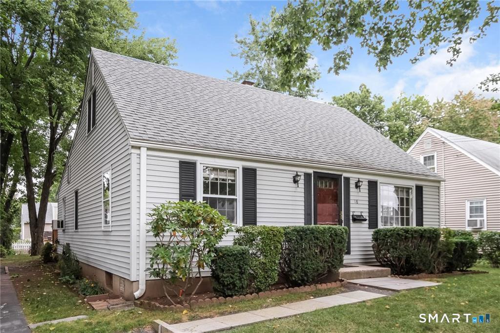 18 Whiteside Street Newington CT 06111