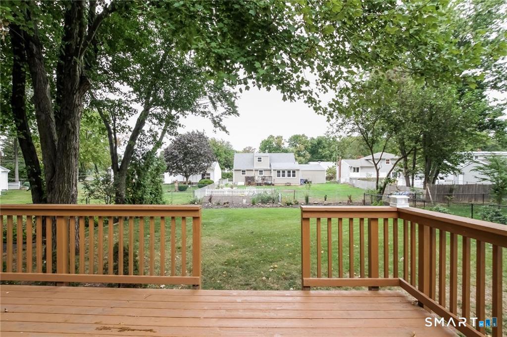 18 Whiteside Street Newington CT 06111